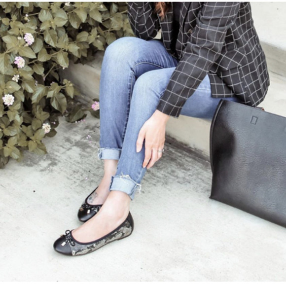 VIONIC Minna Ballet Flat Black Snake Python Animal Print Bow Comfort Shoe Flats - Picture 1 of 7